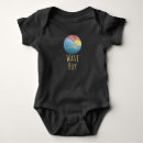 Recherche de surfer bébé vêtements Planche