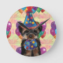 Recherche de jouets de noël horloges Yorkie poo