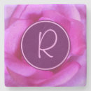 Recherche de fleurs roses dessous de verres Monogramme