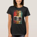 Recherche de vidéo femme tshirts Gamer