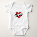 Recherche de tatouage bébé vêtements Coeur