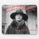 Recherche de jeune tapis souris Pour elle