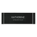 Recherche de design badge identification Moderne
