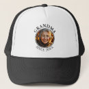 Zoek naar voor oma trucker petten Typografie