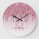 Recherche de pink horloges Monogrammé