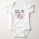 Recherche de petite licorne mignonne bébé vêtements Arc en ciel