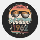 Recherche de 1962 autocollants Né en 1962