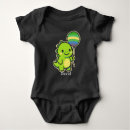 Recherche de personnage de dessin animé bébé vêtements Toute personne