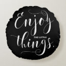 Zoek naar inspiratie kussens Typografie