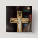 Recherche de crucifix badges 11ème
