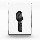 Recherche de mic Rétro