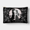 Recherche de gothiques accessoires Foncé