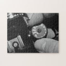 Zoek naar tijd puzzels Zwart wit