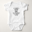 Recherche de tatouage de bébé vêtements Maman