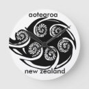 Recherche de tribal maori art Koru