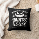 Recherche de maison hantée coussins Typographie