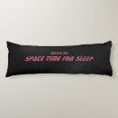 Recherche de temps de lit coussins Rose