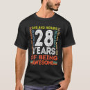 Recherche de 28 ans vêtements Rétro