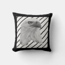 Recherche de aigle noir coussins Chauve