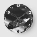 Recherche de tourne disques horloges Musique