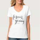 Recherche de toujours vêtements Jeune