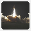 Recherche de découverte de navette spatiale Nuit