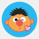 Zoek naar leuke kus stickers Sesamstraat