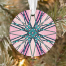 Zoek naar fractals ornamenten Roze