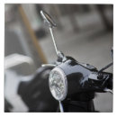 Recherche de scooter carreaux Noir