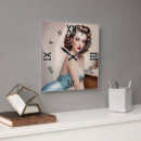 Zoek naar rode lippen klokken Elegant