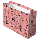 Recherche de caniche rose Girly