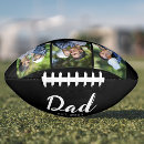 Zoek naar de american footballs Dad