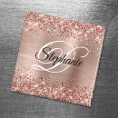 Recherche de strass magnets Féminin