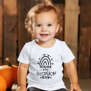 Recherche de adoption bébé vêtements Jour d'adoption