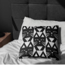Recherche de maman chat coussins Noir et blanc