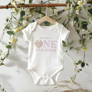 Zoek naar meisje baby tshirts For her