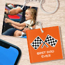 Recherche de voiture de sport porteclés Dad