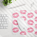 Recherche de baiser rouge à lèvres tapis souris Maquillage