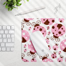 Recherche de coccinelle rose tapis souris Coléoptère
