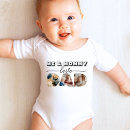 Recherche de collage bébé vêtements Nouveau père