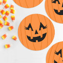 Recherche de visage heureux dessous de verres Halloween