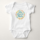 Recherche de feliz bébé vêtements Maman