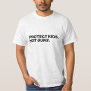 Zoek naar pistool tshirts Tegen het pistool