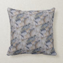 Recherche de bouteille de coussins Gris