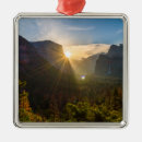 Recherche de aube ornements Montagne
