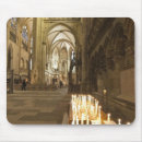 Recherche de saint pierre tapis souris Église