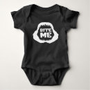 Recherche de requin bébé vêtements Dents