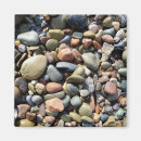 Recherche de galets magnets Plage
