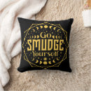 Recherche de sorcellerie décoration coussins Halloween