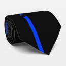 Recherche de policiers cravates À la retraite